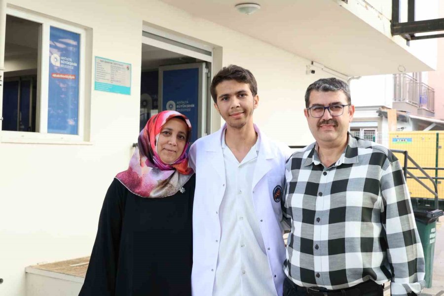 Öğrenciler Uygun Fiyata Otel Konforunda Hizmet Alıyor