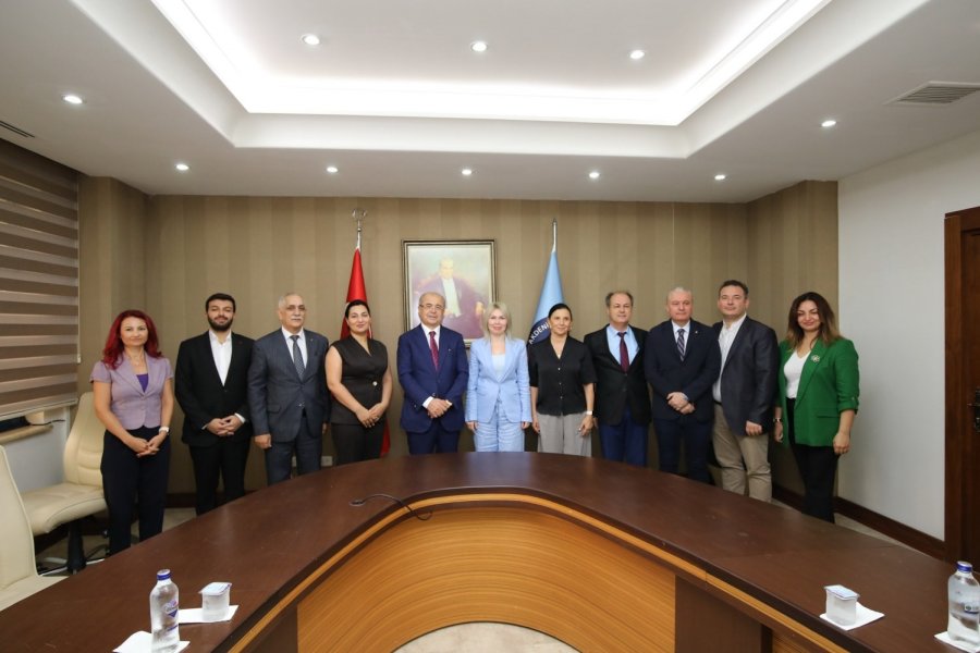 Akdeniz Üniversitesi İle Azerbaycan İdman Akademisi Arasında İş Birliği