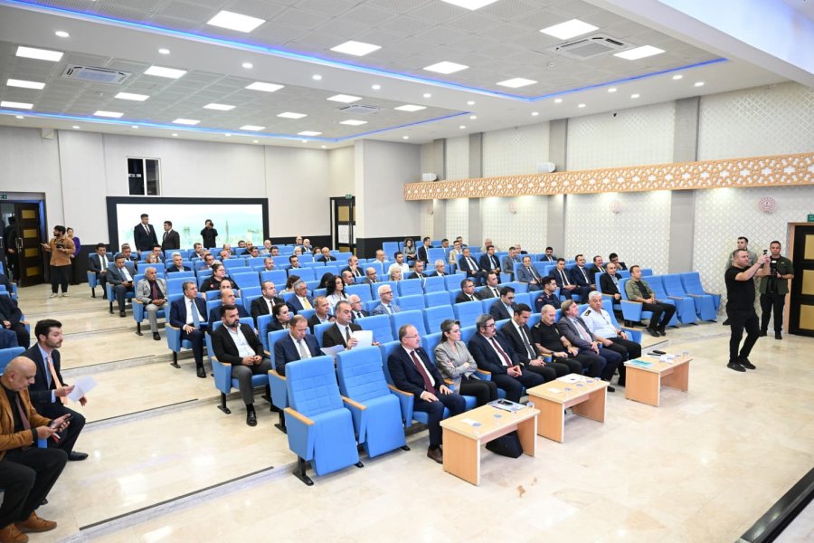 Antalya’da 169 Milyar 494 Milyon Tl’lik 590 Proje Üzerinde Çalışmalar Sürüyor