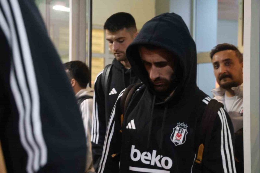 Beşiktaş Kafilesi Konya’ya Geldi