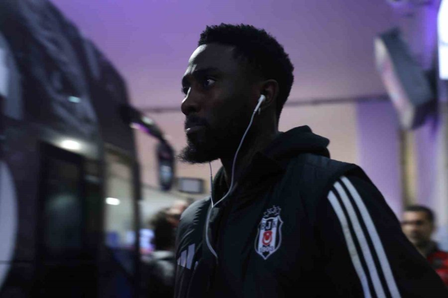 Beşiktaş Kafilesi Konya’ya Geldi