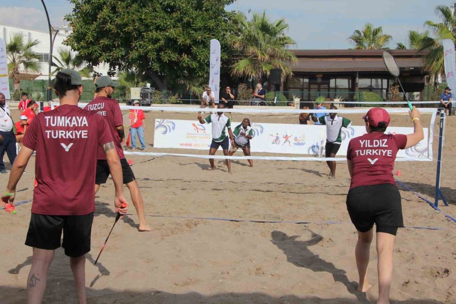 Mersin’de Dünyada İlk Kez Düzenlenen Bedensel Engelliler Plaj Oyunları Başladı