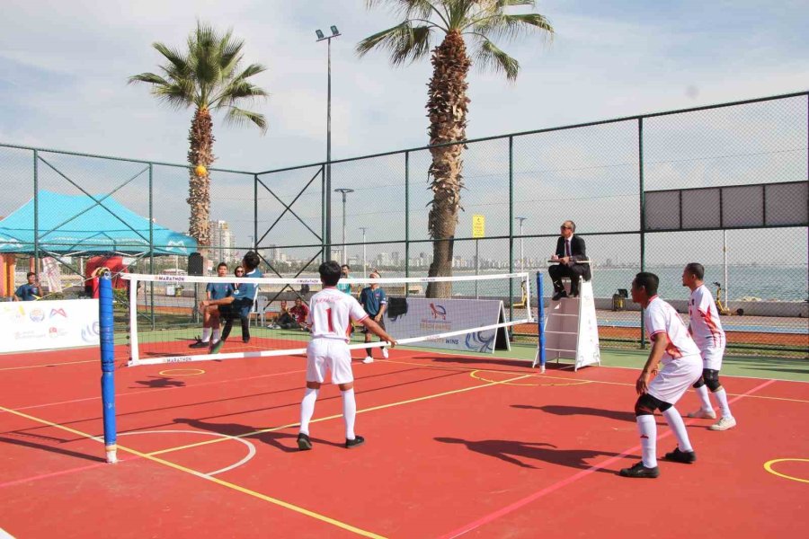 Mersin’de Dünyada İlk Kez Düzenlenen Bedensel Engelliler Plaj Oyunları Başladı