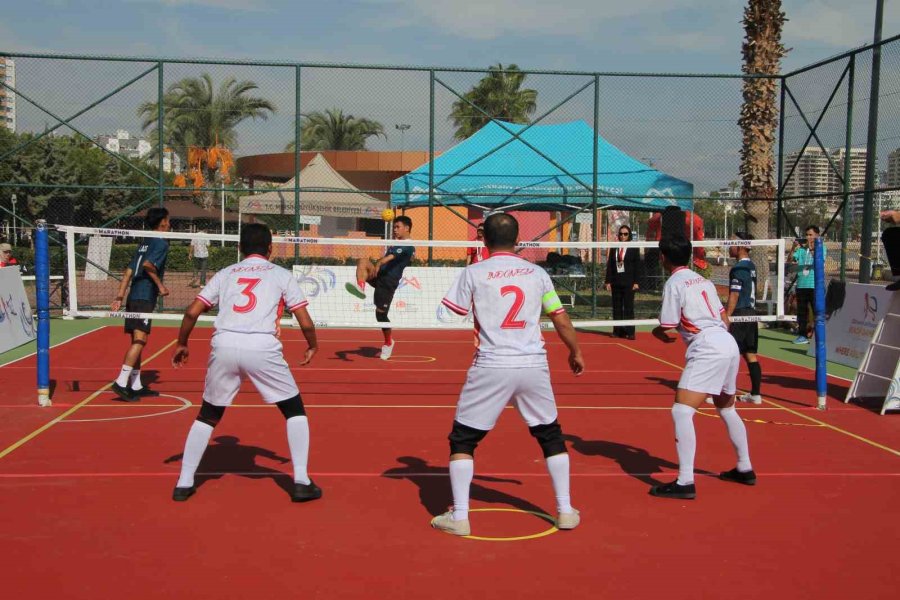 Mersin’de Dünyada İlk Kez Düzenlenen Bedensel Engelliler Plaj Oyunları Başladı