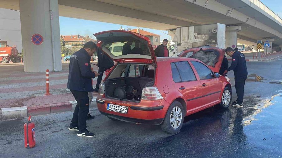 Alev Alan Lpg’li Otomobile İlk Müdahaleyi Polis Ekibi Yaptı