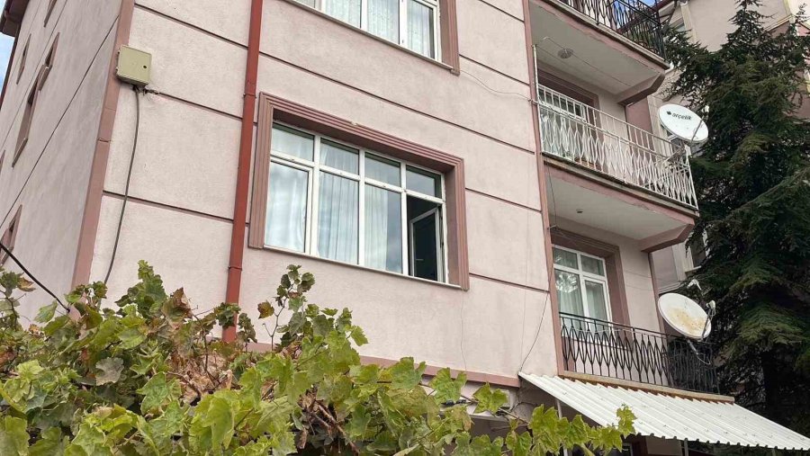 Yalnız Yaşayan Yaşlı Adam Evinde Ölü Bulundu