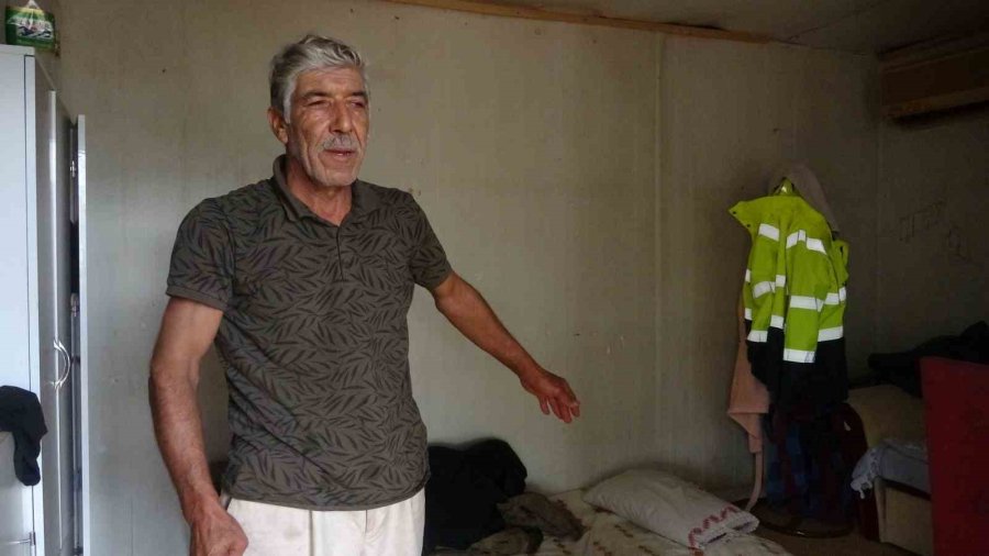 İyiliği Hayatını Altüst Etti, Hem Yarım Milyon Lira Borçlandı Hem De Evden Kovuldu