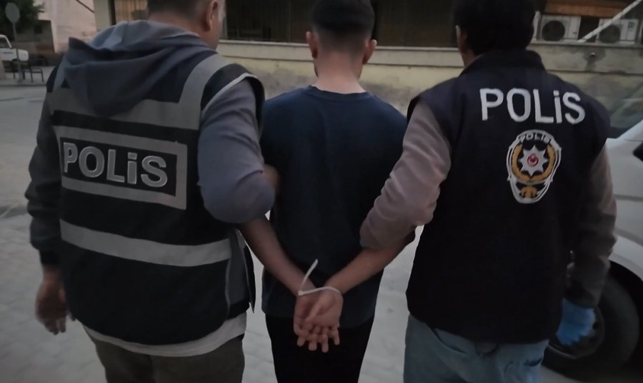 İçişleri Bakanı Yerlikaya: "narko Kapan Mersin’le 3 Organize Suç Örgütü Çökerildi, 370 Şahıs Yakalandı"