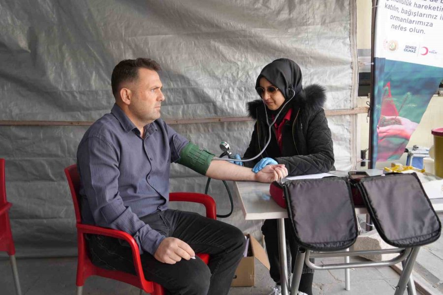 Kök Hücre Bağışıyla Bir Hayata Umut Oldu