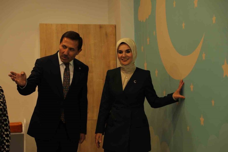 Bakan Göktaş, Konya’da Evlilik Kredisinden Yararlanan Çiftin Nikah Şahidi Oldu