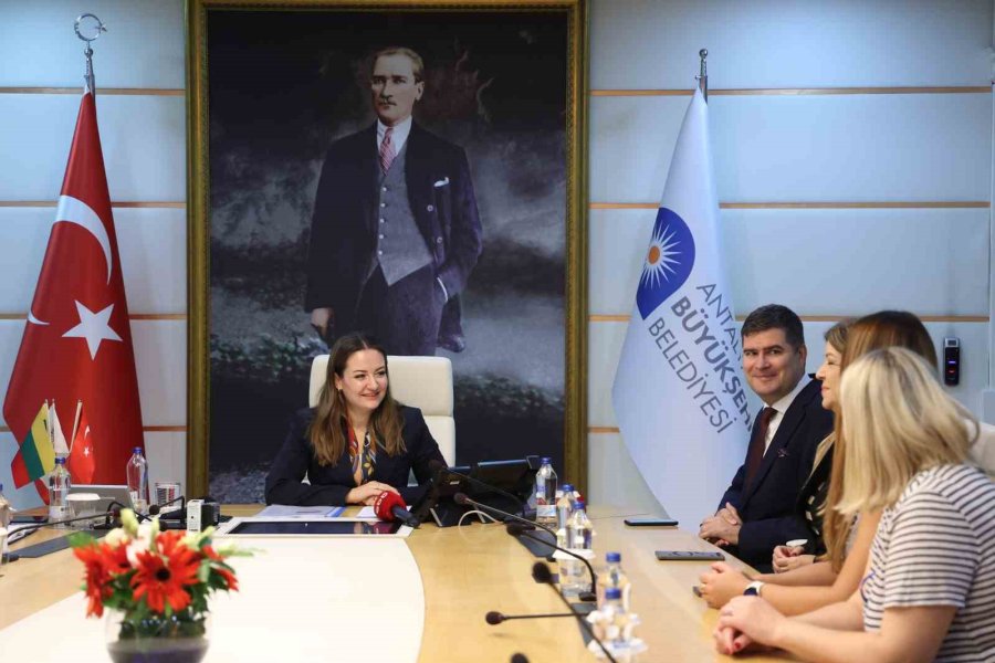 Antalya Büyükşehir Belediyesi Ve Litvanya Heyeti Arasında İşbirliği İmkanları Görüşüldü