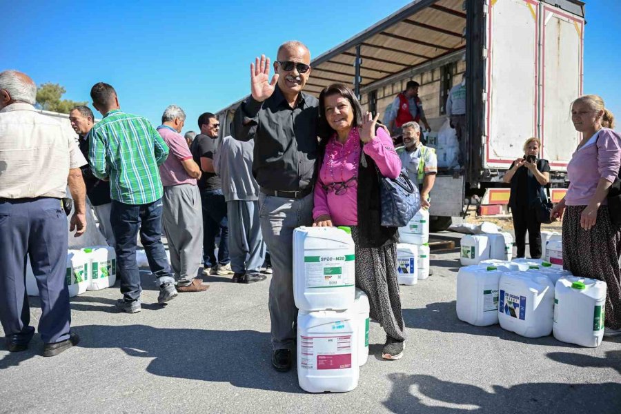 Mersin’de Üreticiye Güneş Paneli, Sıvı Gübre Ve Nergis Soğanı Desteği