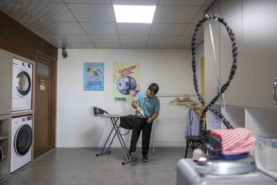 Mersin’de Bugüne Kadar "çamaşır Kafe" Hizmetinden 9 Bin 200 Öğrenci Faydalandı