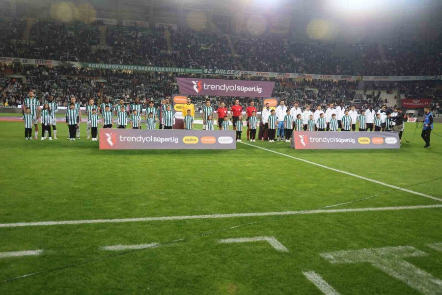 Trendyol Süper Lig: Konyaspor: 0 - Beşiktaş: 1 (maç Devam Ediyor)