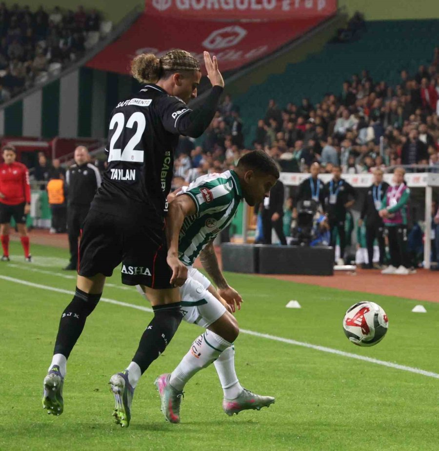 Trendyol Süper Lig: Konyaspor: 0 - Beşiktaş: 1 (maç Devam Ediyor)