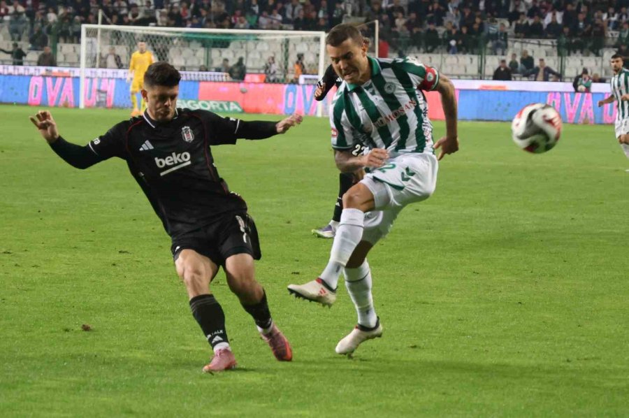 Trendyol Süper Lig: Konyaspor: 0 - Beşiktaş: 1 (ilk Yarı)