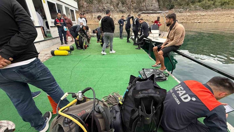 Antalya’da İrlandalı Turist Yüzmek İçin Girdiği Baraj Gölünde Kayboldu