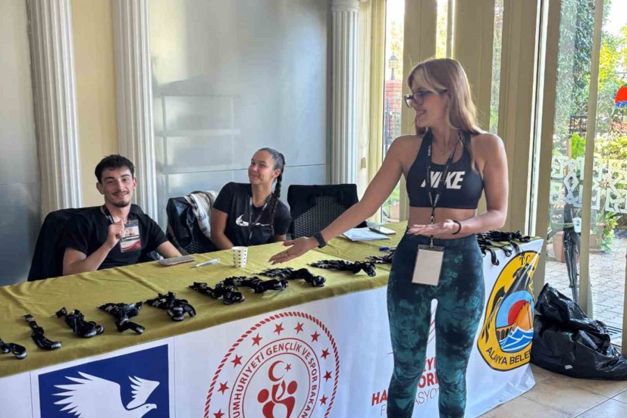 Alkü, 13. Dünya Yamaç Paraşütü Hedef Şampiyonası’nda Önemli Rol Üstlendi