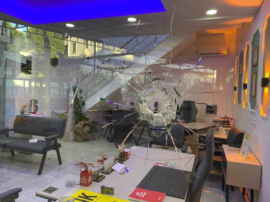 Antalya’da 2 Kişinin Ölümüyle Sonuçlanan Silahlı Kavga Şüphelileri Adliyeye Sevk Edildi