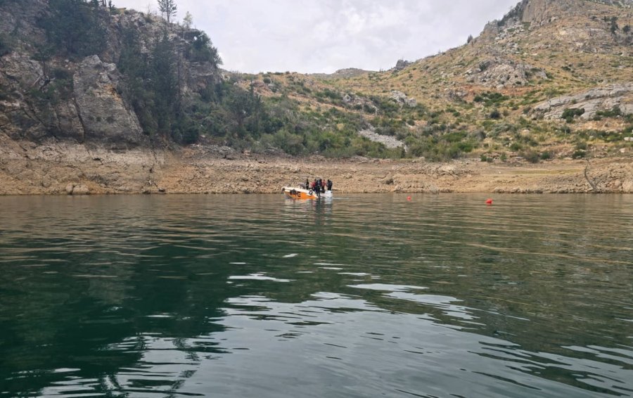 Baraj Gölünde Kaybolan İrlandalı Turisti Arama Çalışmasında 3’üncü Günde De Sonuç Alınamadı