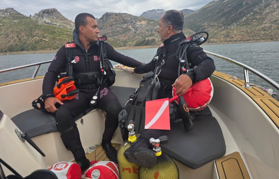 Baraj Gölünde Kaybolan İrlandalı Turisti Arama Çalışmasında 3’üncü Günde De Sonuç Alınamadı