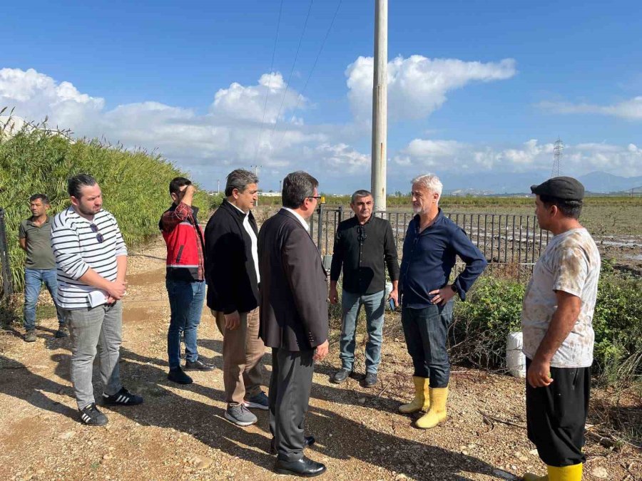 Serik’te Yağıştan Zarar Gören Seralarda Hasar Tespit Çalışması Başladı