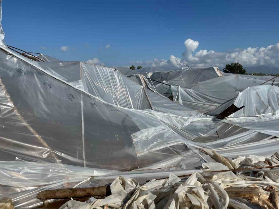 Serik’te Yağıştan Zarar Gören Seralarda Hasar Tespit Çalışması Başladı