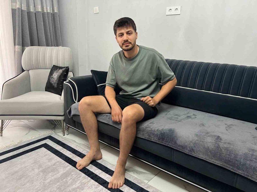 Köpek Dehşetinin Mağduru Motokurye O Anları Anlattı: "köpek Kafasını Çırpabilseydi Etimi Koparabilirdi"