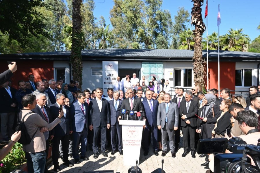 Sağlık Bakanı Memişoğlu: "sağlığa İhtiyacı Olan Her Yerde İnsana Ulaşmaya Çalışıyoruz"