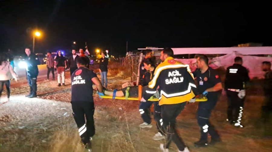 Karaman’da Panelvan Araç Takla Attı: 5’i Çocuk 7 Yaralı