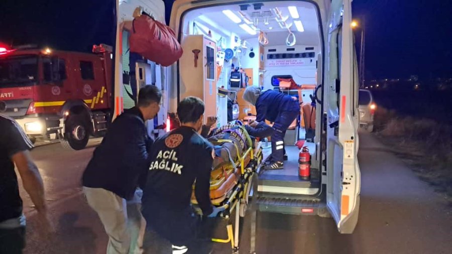 Karaman’da Panelvan Araç Takla Attı: 5’i Çocuk 7 Yaralı