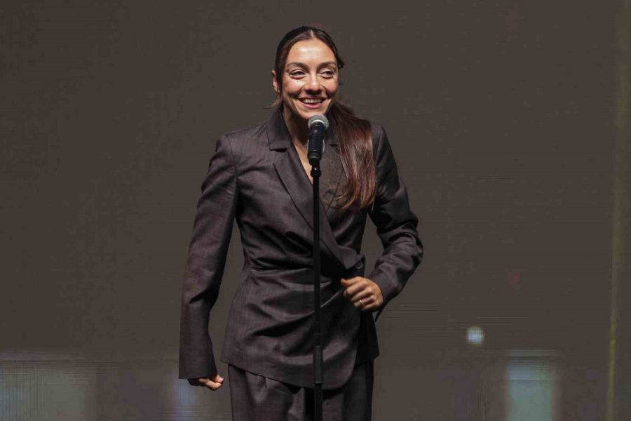 Altın Portakal’da "onur, Emek, Başarı" Ödülleri Sahiplerini Buldu