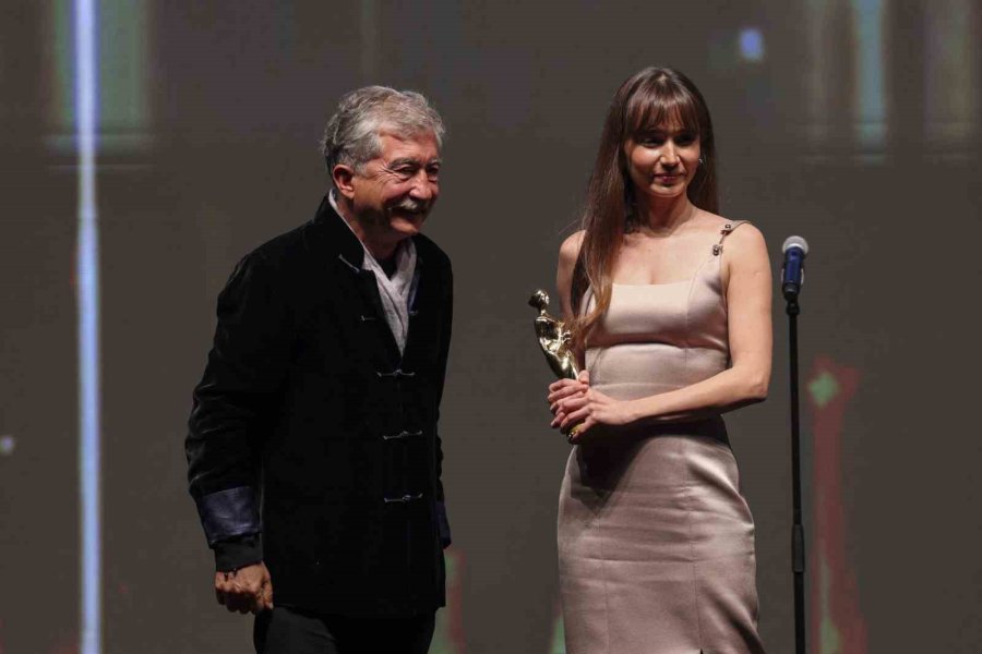 Altın Portakal’da "onur, Emek, Başarı" Ödülleri Sahiplerini Buldu