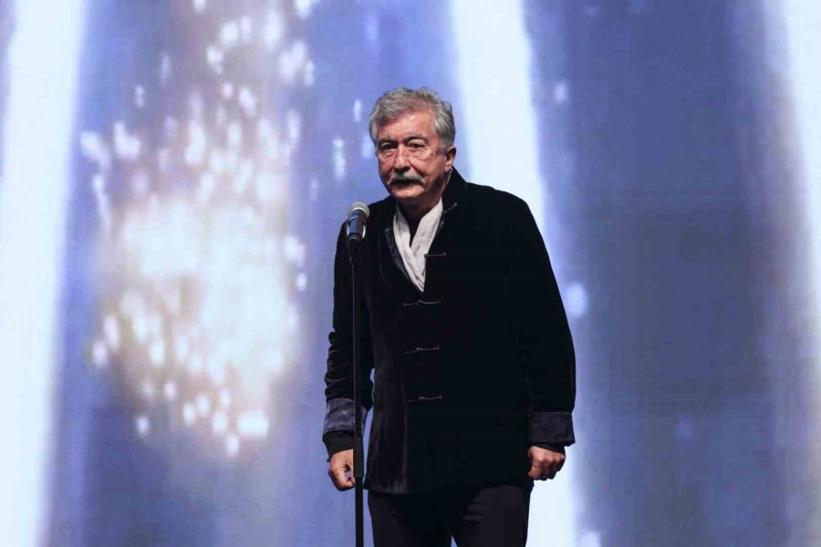 Altın Portakal’da "onur, Emek, Başarı" Ödülleri Sahiplerini Buldu