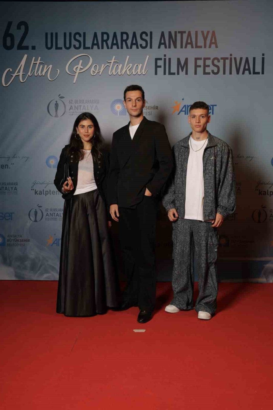 62. Uluslararası Antalya Altın Portakal Film Festivali Kırmızı Halı Geçişiyle Başladı