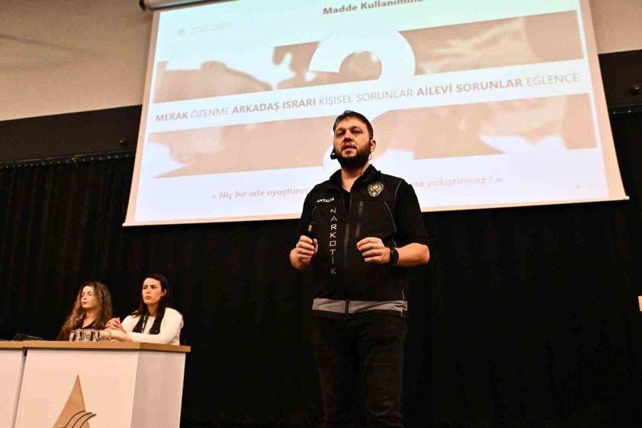 Muratpaşa Belediyesi’nden Madde Bağımlılığını Önleme Konferansı