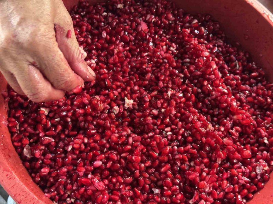 Geleneksel Yöntemlerle Katkısız Üretip Kilosunu 600 Liradan Satıyorlar