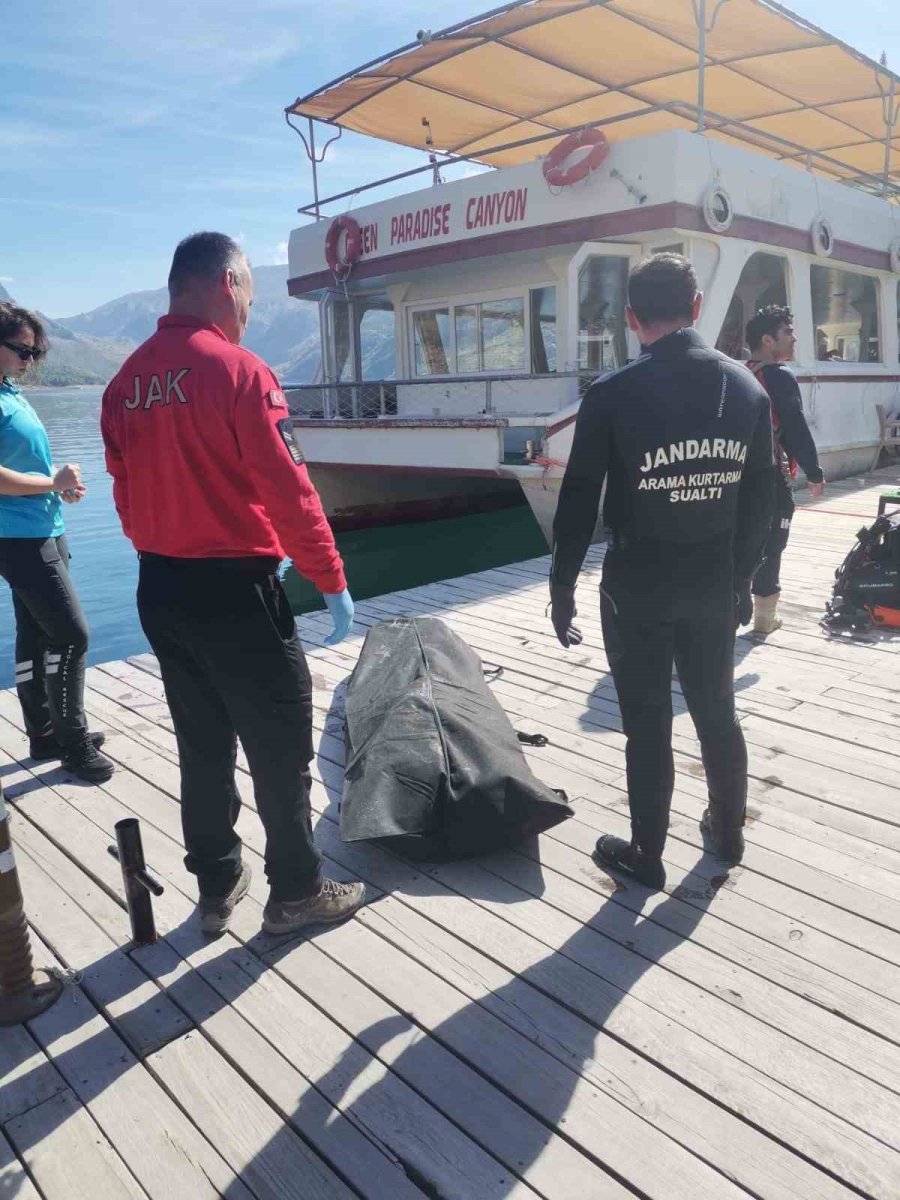 Baraj Gölünde Kaybolan İrlandalı Turistin Cesedi 5 Gün Sonra Bulundu