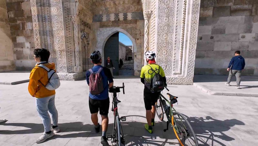 Ms Hastası Adam Bisikletle İller Arası Yolculuk Yaparak Hayata Tutunuyor