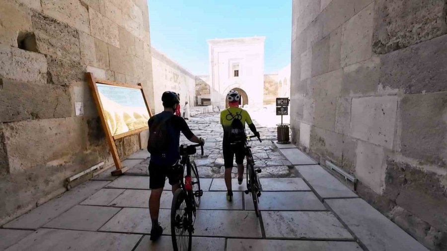 Ms Hastası Adam Bisikletle İller Arası Yolculuk Yaparak Hayata Tutunuyor