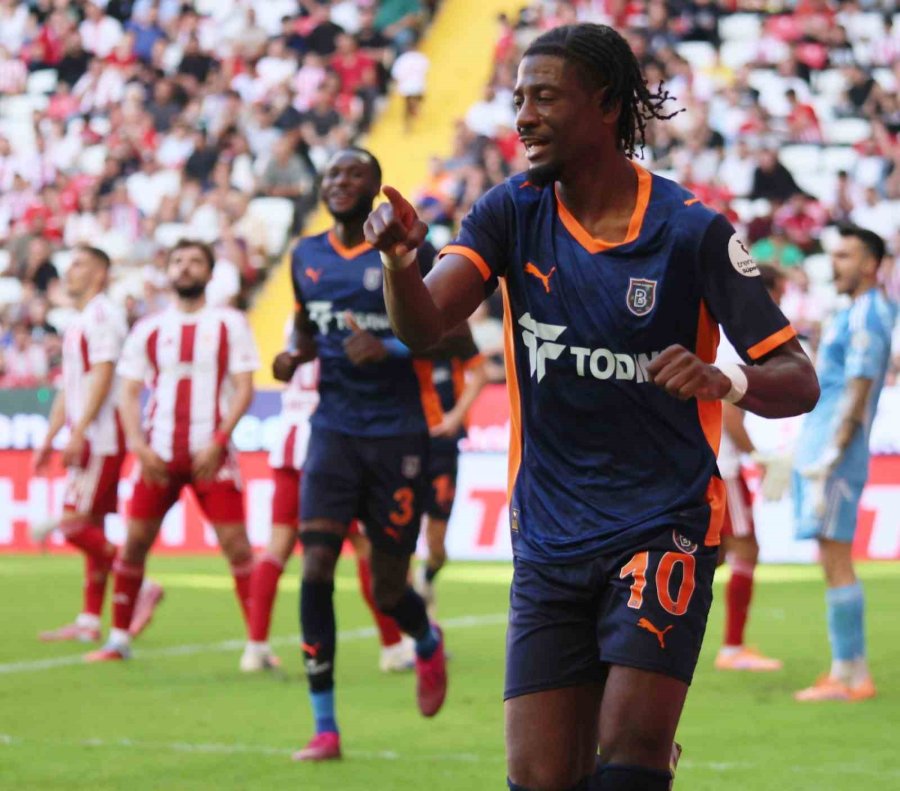 Trendyol Süper Lig: Antalyaspor: 0 - Rams Başakşehir: 4 (maç Sonucu)