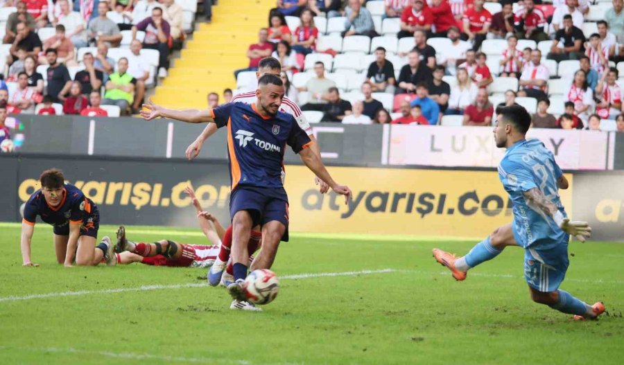 Trendyol Süper Lig: Antalyaspor: 0 - Rams Başakşehir: 4 (maç Sonucu)