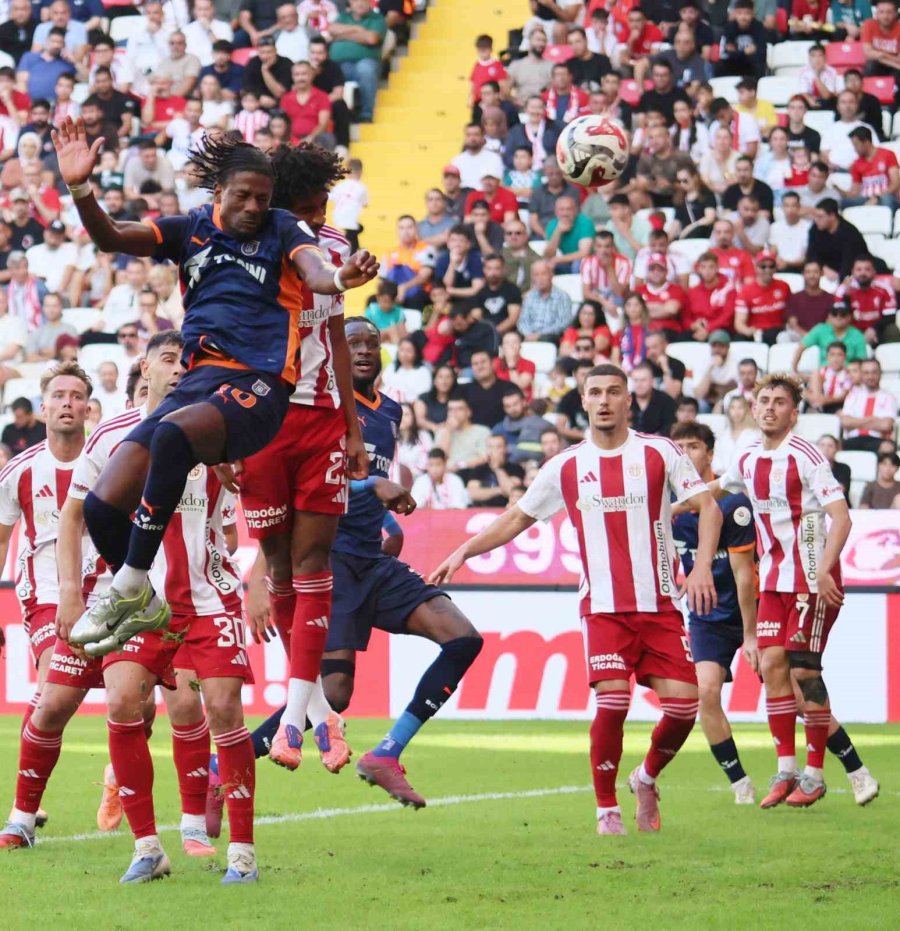 Trendyol Süper Lig: Antalyaspor: 0 - Rams Başakşehir: 4 (maç Sonucu)