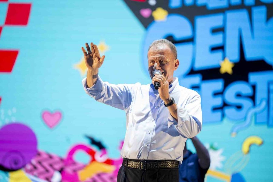 Mersin’de ’gençlik Festivali’ Coşkusu Tüm Kenti Sardı