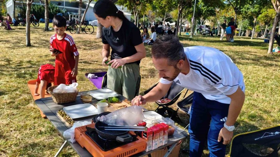 Türkiye Kışı Yaşarken Antalya’da Yazdan Kalma Günler
