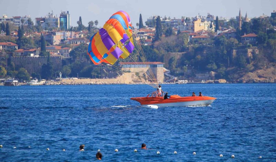 Türkiye Kışı Yaşarken Antalya’da Yazdan Kalma Günler