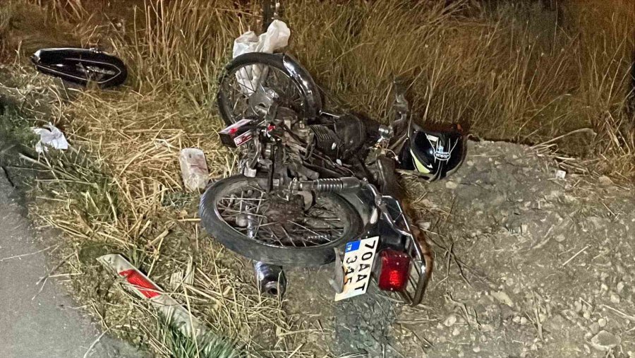 Karaman’da Motosiklet Şarampole Devrildi: 2 Yaralı