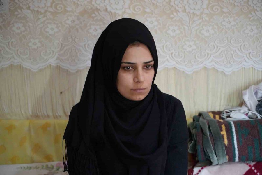 Kahramanmaraş Merkezli Büyük Depremde Bacağını Kaybetti, Eşi Terk Etti