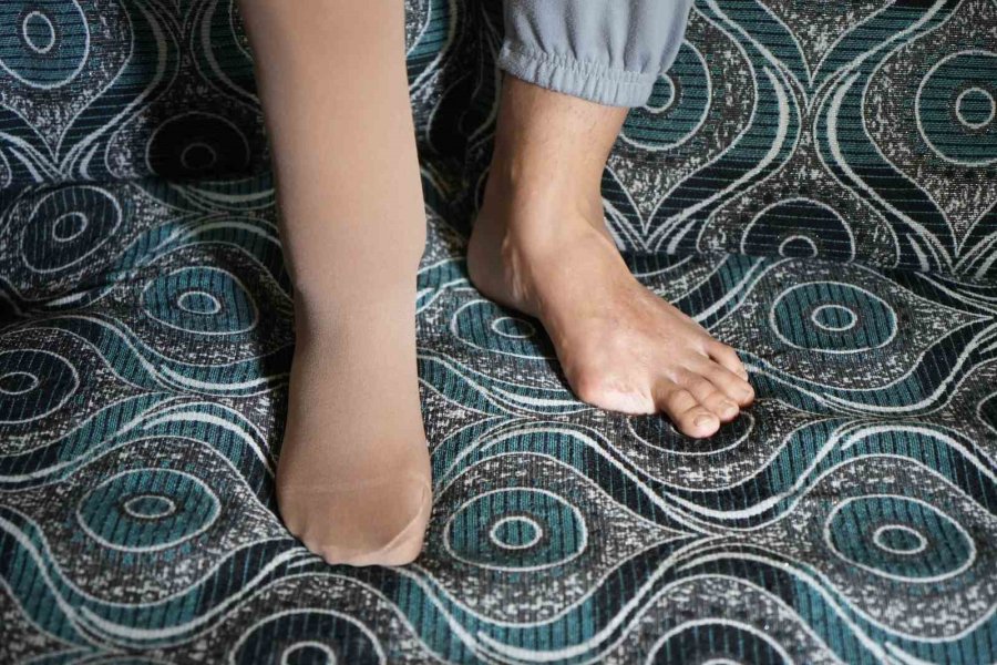 Kahramanmaraş Merkezli Büyük Depremde Bacağını Kaybetti, Eşi Terk Etti