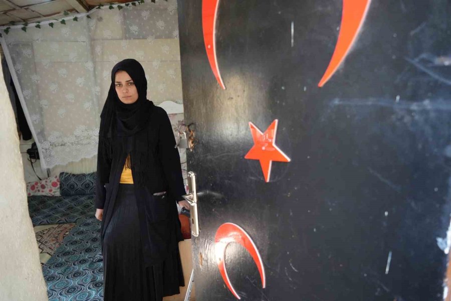 Kahramanmaraş Merkezli Büyük Depremde Bacağını Kaybetti, Eşi Terk Etti